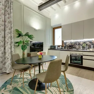 Apartment Tamara & Clotilde By Mamo, Florence