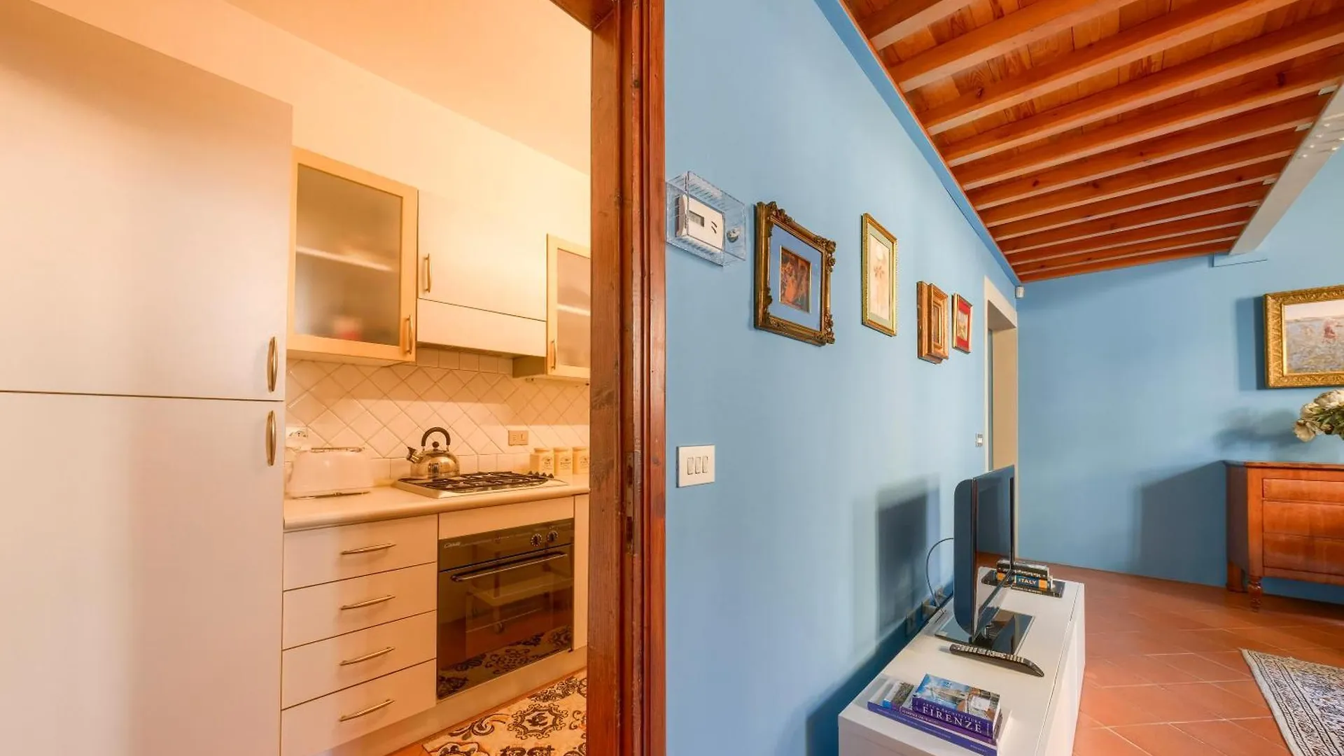 Duomo Luxury Apartment Wi-Fi A/C Firenze 0*,  Italia