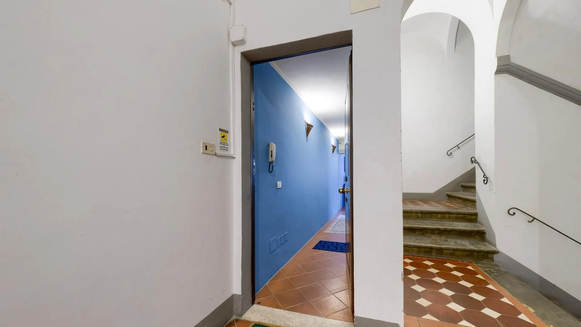 Duomo Luxury Apartment Wi-Fi A/C Firenze 0*,  Italia